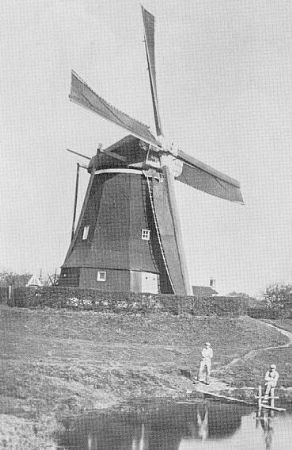 Foto Molen Arnemuiden vroeger