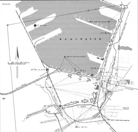 Waalhaven 10 mei 1940. Zwarte stippen: luchtafweer. Omcirkeld: opstellingen infanterie.