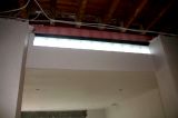 De lichttegels mooi afgewerkt.