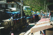 Alles in Aguas Calientes speelt zich af langs het spoor