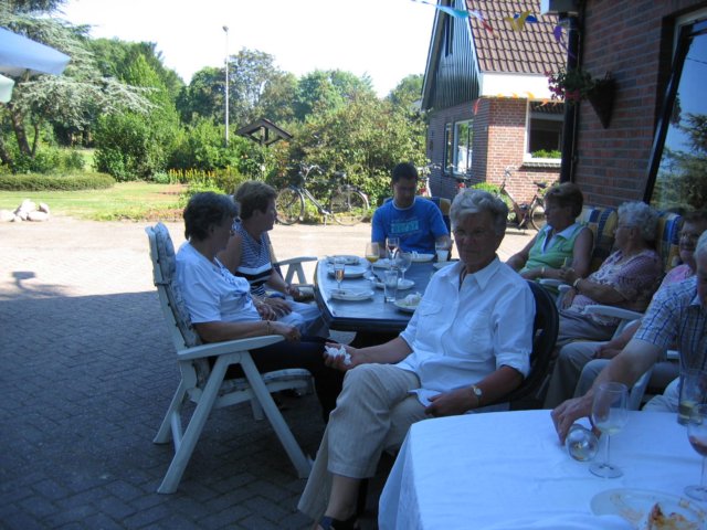 buurtfeest2006103.jpg